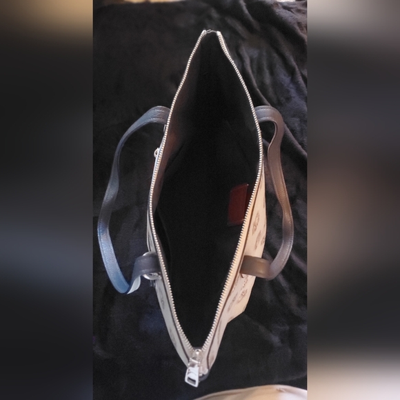 Coach Taylor Shoulder Tote in Rose-Strewn Silver/Sky - Picture 3 of 7